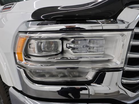 Used 2022 RAM 2500 Limited AWD/4WD image 22