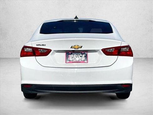 Used 2018 Chevrolet Malibu LS image 4