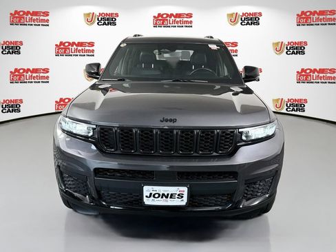 Used 2023 Jeep Grand Cherokee L Laredo AWD/4WD image 12