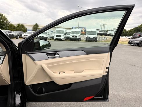 Used 2018 Hyundai Sonata SEL FWD image 20