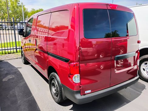 Used 2015 Nissan NV200 S w/ Cruise Control Package image 3