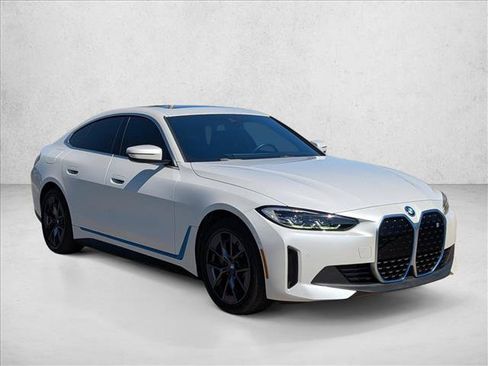 Used 2023 BMW i4 eDrive35 w/ Premium Package RWD image 3