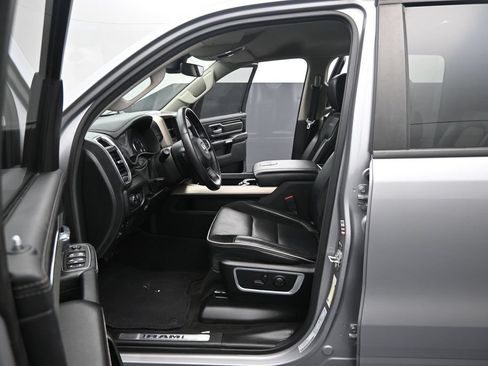 Used 2022 RAM 1500 Laramie RWD image 10