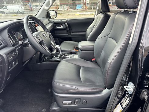 Used 2021 Toyota 4Runner TRD Off-Road Premium image 9