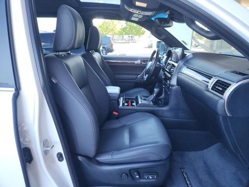 Used 2022 Lexus GX 460 Premium w/ Premium Package AWD/4WD image 28