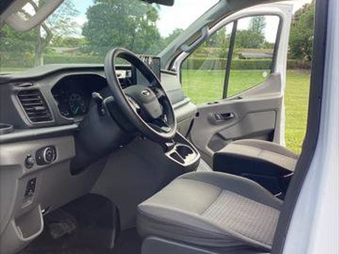 Used 2023 Ford Transit 350 XLT image 28