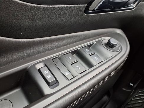 Used 2022 Buick Encore Preferred w/ Safety Package image 18