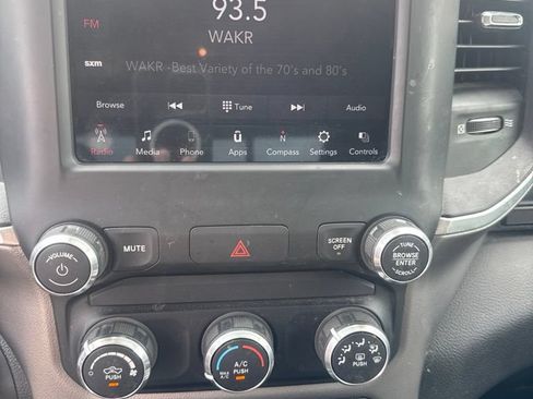 Used 2019 RAM 1500 Big Horn AWD/4WD image 6