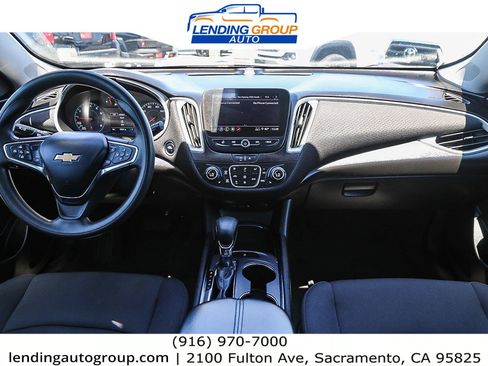 Used 2023 Chevrolet Malibu LT FWD image 11