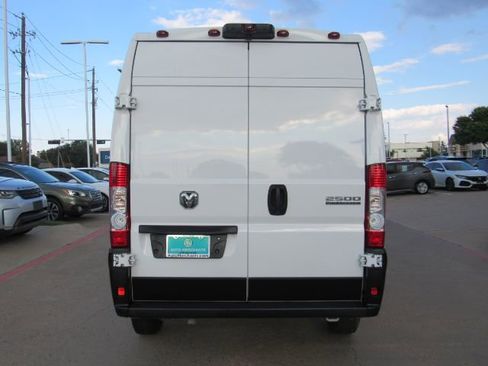Used 2023 RAM ProMaster 2500 image 10