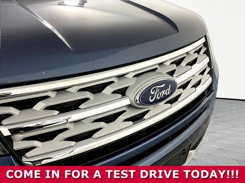 Used 2019 Ford Explorer XLT w/ Class III Trailer Tow Package AWD/4WD image 32