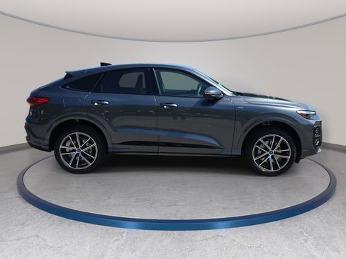 New 2026 Audi Q5 Premium Plus image 4