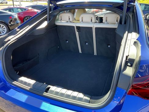 Used 2025 BMW i4 eDrive40 w/ M Sport Package image 9