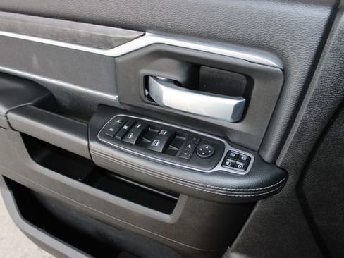 Used 2024 RAM 2500 Big Horn w/ Sport Appearance Package AWD/4WD image 26