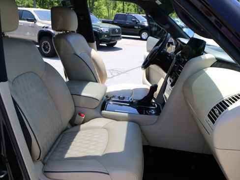 Used 2023 INFINITI QX80 Sensory w/ Cargo Package RWD image 32