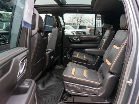Used 2022 GMC Yukon XL AT4 w/ AT4 Premium Plus Package image 14