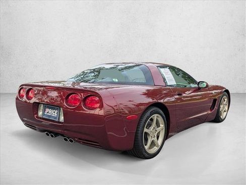 Used 2003 Chevrolet Corvette Coupe w/ Preferred Equipment Group RWD image 5