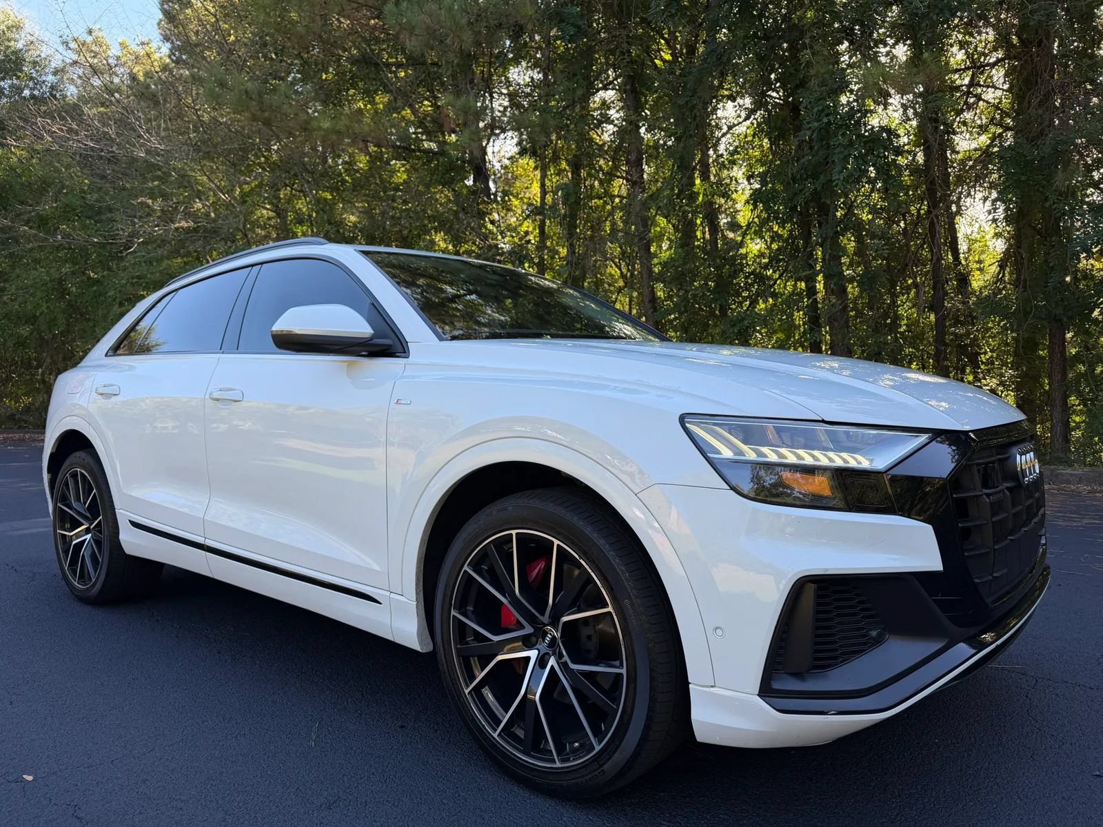 Used 2019 Audi Q8 Prestige AWD/4WD image 2