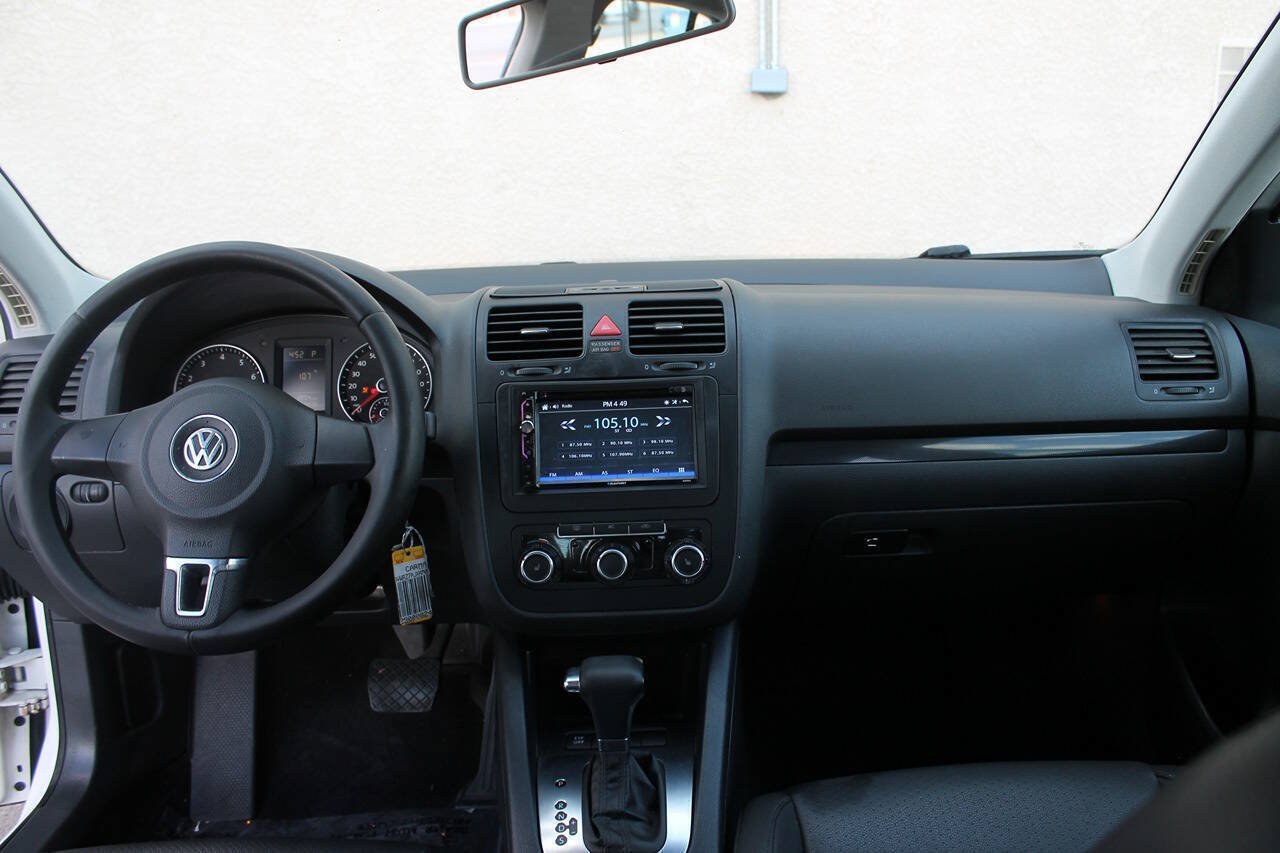 Used 2010 Volkswagen Jetta Limited Edition FWD image 34