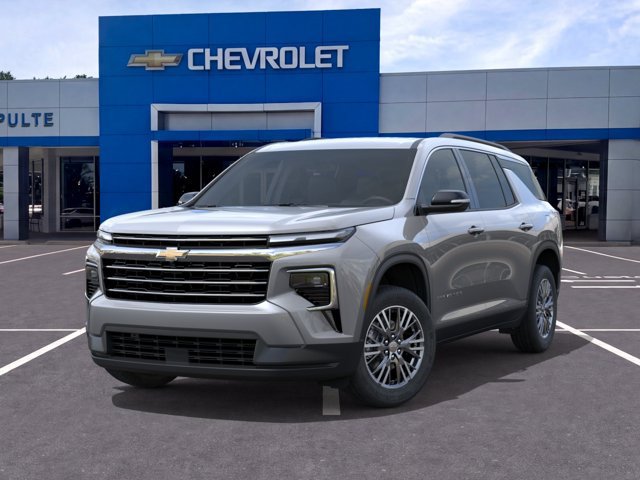 New 2027 Chevrolet Traverse LT w/ LPO, Floor Liner Package FWD image 6