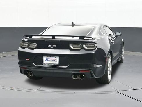 Used 2019 Chevrolet Camaro SS RWD image 14