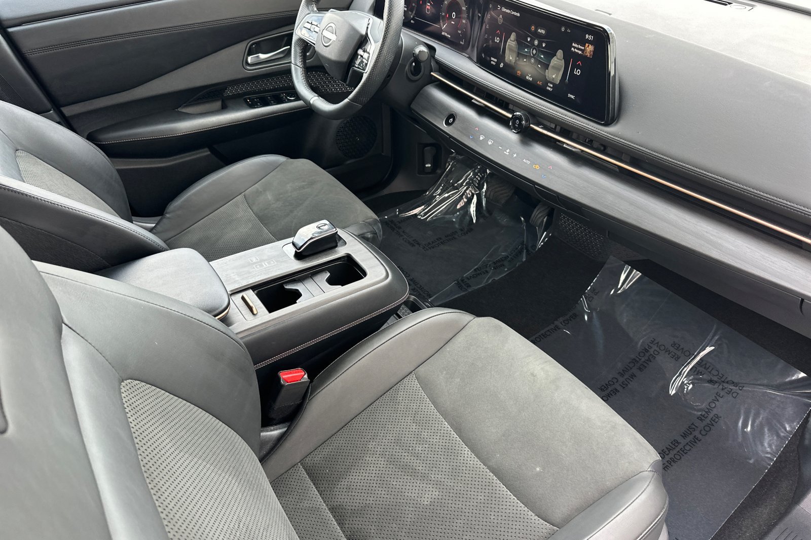 Certified 2024 Nissan Ariya FWD image 18