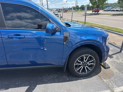 Used 2023 Ford Maverick Lariat w/ Lariat Luxury Package image 3