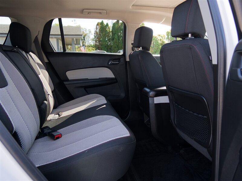 Used 2017 GMC Terrain SLE w/ Technology Package AWD/4WD image 23