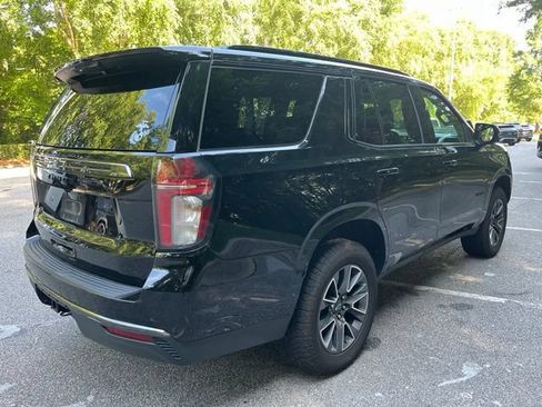Used 2022 Chevrolet Tahoe Z71 w/ Luxury Package AWD/4WD image 9