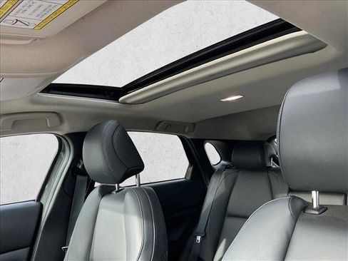 Used 2025 MAZDA CX-30 AWD 2.5 S w/ Preferred Package image 11