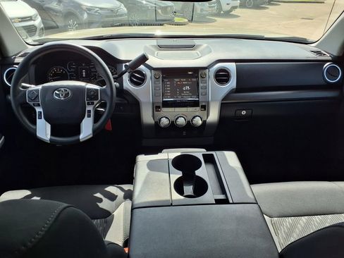 Used 2019 Toyota Tundra SR5 RWD image 9