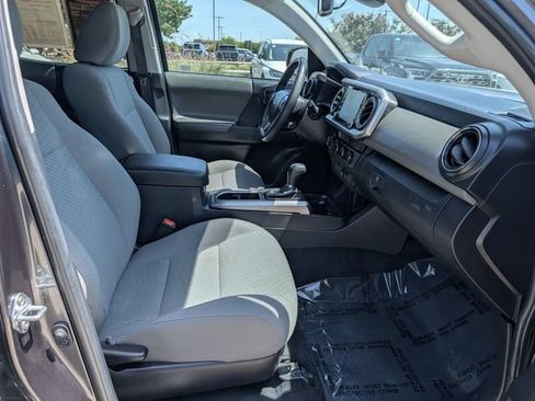 Used 2023 Toyota Tacoma SR5 AWD/4WD image 29