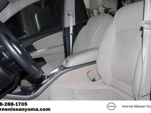 Used 2014 Dodge Journey American Value Package w/ Flexible Seating Group image 4