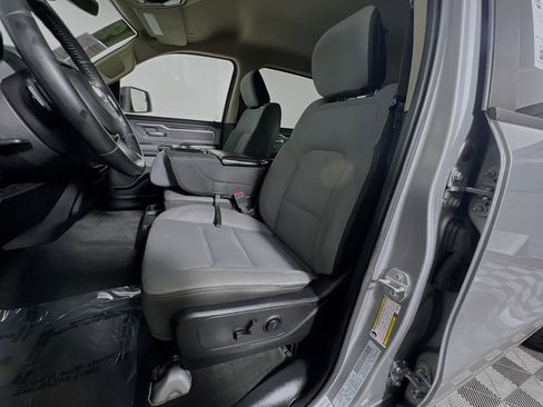 Used 2019 RAM 1500 Big Horn AWD/4WD image 15