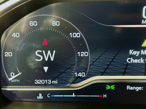 Used 2022 GMC Sierra 1500 SLT image 15