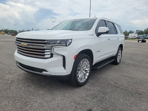 Used 2024 Chevrolet Tahoe High Country w/ Max Trailering Package RWD image 2