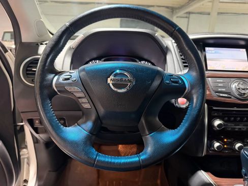 Used 2014 Nissan Pathfinder SL w/ SL Premium Package AWD/4WD image 14