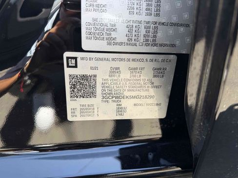 Used 2021 Chevrolet Silverado 1500 RST w/ Bed Protection Package RWD image 17