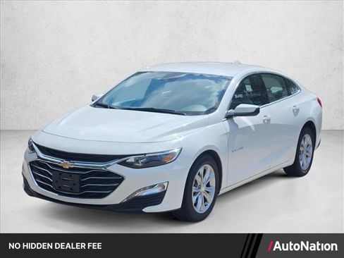Used 2025 Chevrolet Malibu LT FWD image 1
