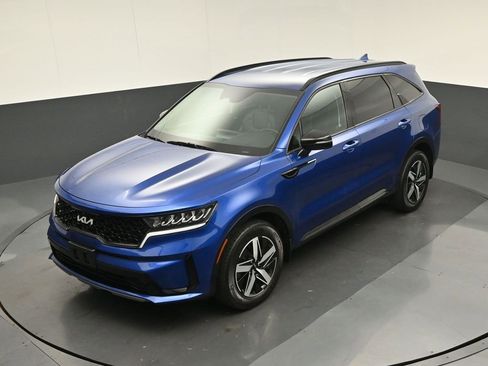 Used 2022 Kia Sorento S image 68