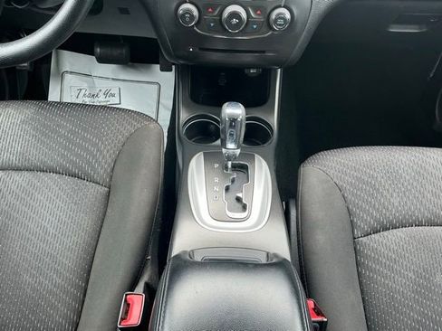 Used 2017 Dodge Journey SE w/ Flexible Seating Group FWD image 25