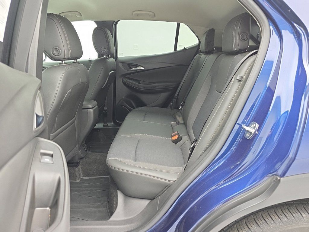 Used 2023 Buick Encore GX Preferred w/ Cold Weather Comfort Package AWD/4WD image 40