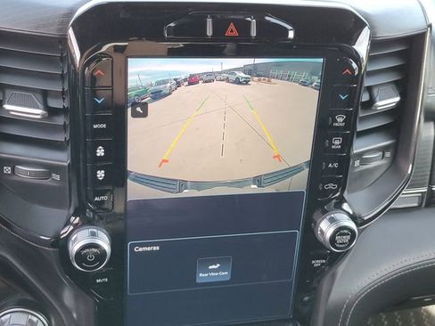 Used 2022 RAM 1500 Limited w/ Body Color Bumper Group image 15