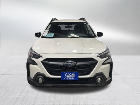 Used 2023 Subaru Outback Premium image 2