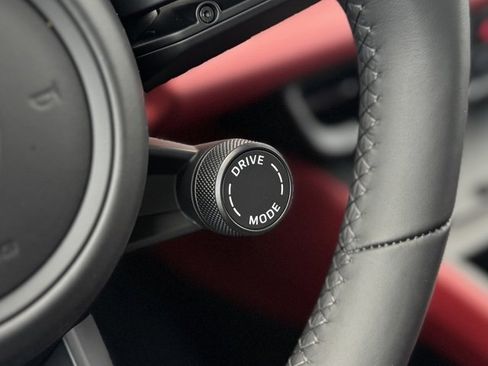 New 2025 Porsche Macan 4S Electric image 22