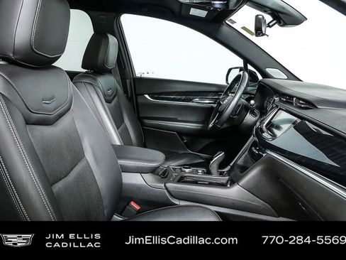 Used 2020 Cadillac XT6 Premium Luxury image 25