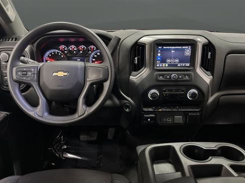 Used 2023 Chevrolet Silverado 1500 Custom image 5