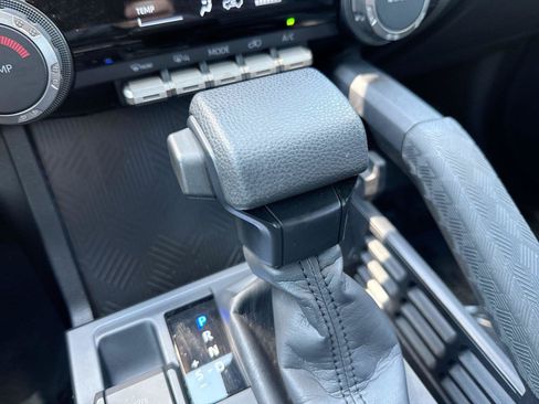 Used 2025 Toyota 4Runner SR5 RWD image 12