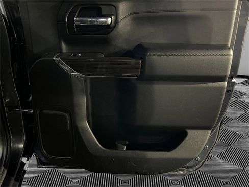 Used 2020 Chevrolet Silverado 1500 RST image 16