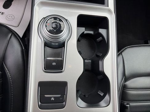 Used 2024 Ford Edge SEL w/ Convenience Package image 25